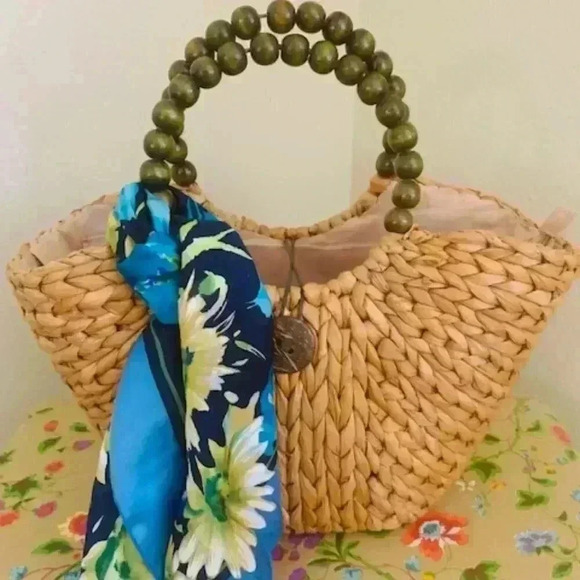 Vintage WOVEN Straw bag - Picture 1 of 6